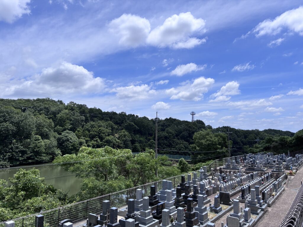 初夏　そよかぜ霊園 1